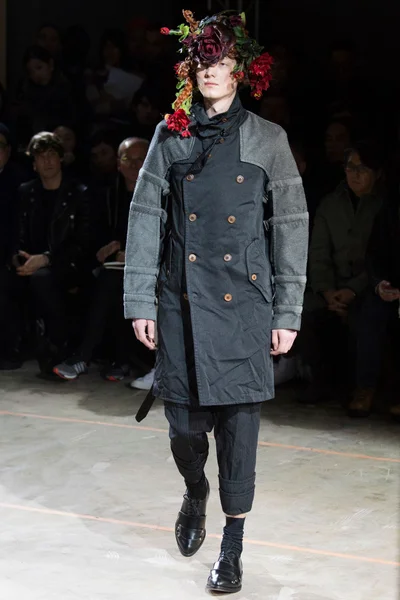 Look 14